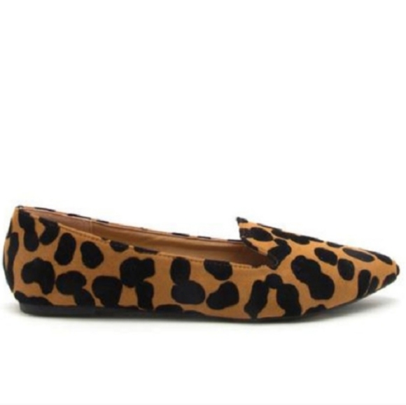 *LAST ONES* Leopard Pointed Ballet Flats - Picture 4 of 5